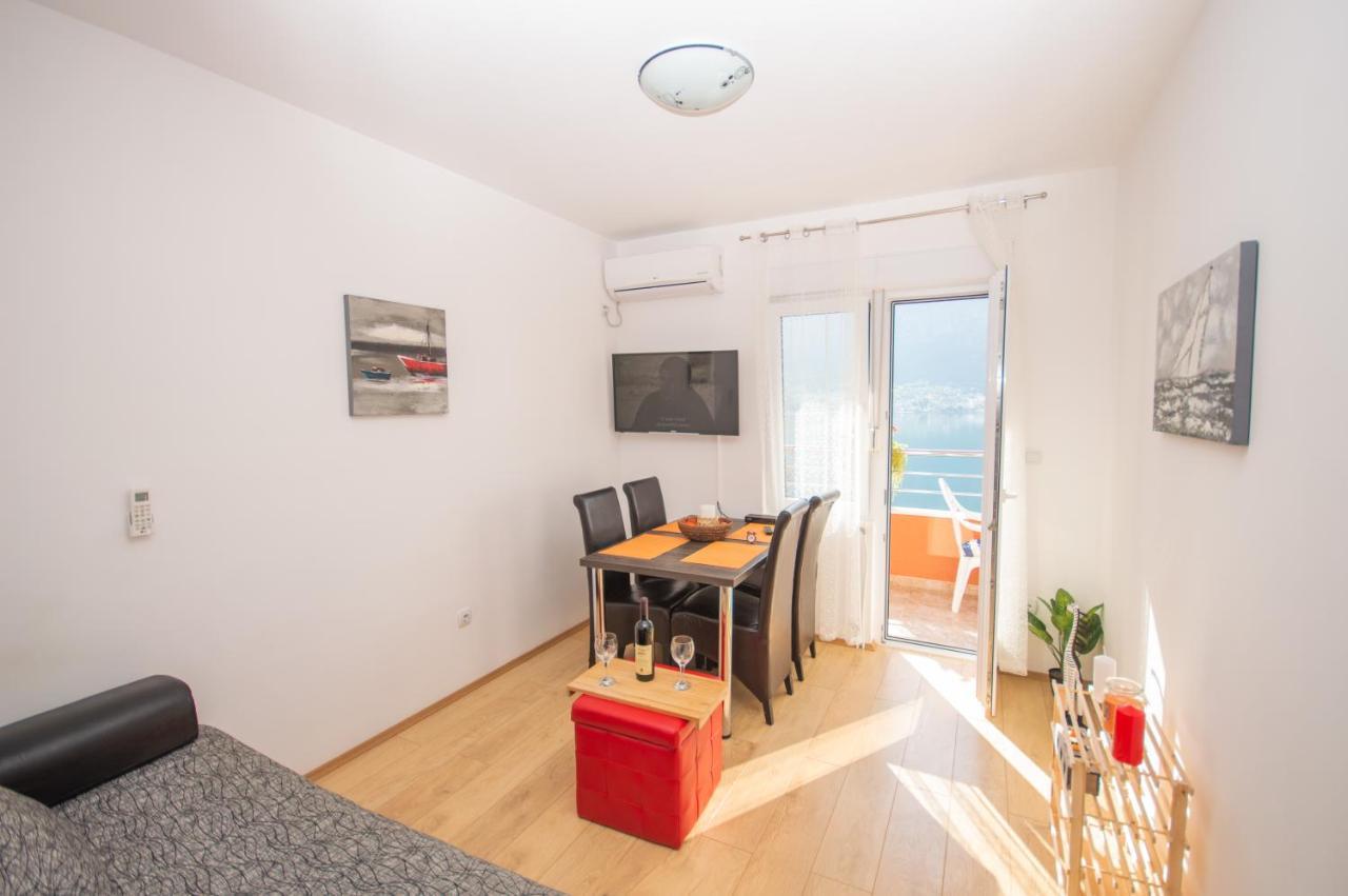 Apartmani Mrsic Risan Exterior photo